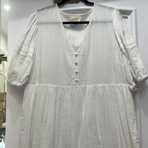 Universal thread, white summer dress